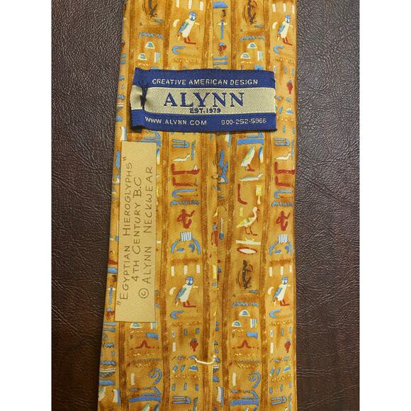 Alynn Egyptian Hieroglyphics Silk Tie Gold 4th Century BC Print 3.5” Wide - Picture 3 of 5